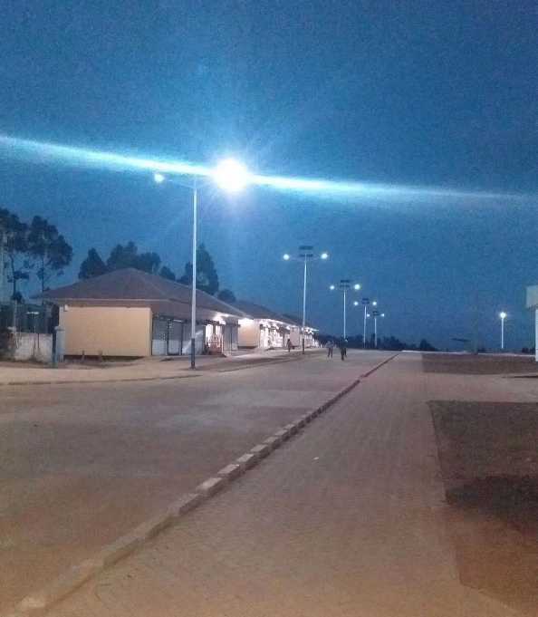 泌阳县非洲科特迪瓦太阳能路灯工程